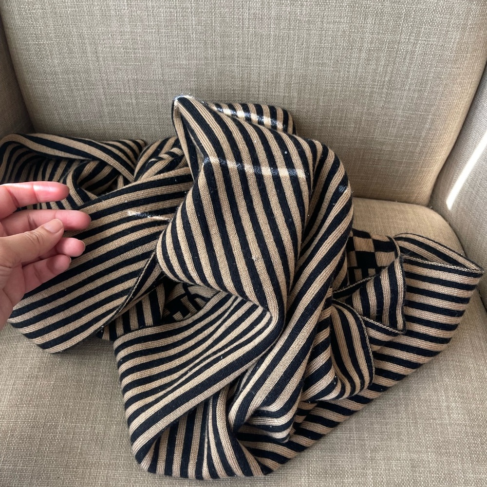Authentic Fendi vintage wool scarf (KLV18) - Picture 7 of 8